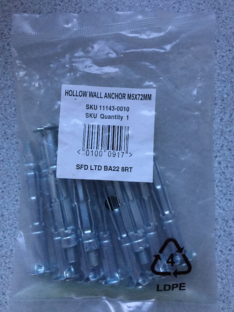 Brand New Wall Fixings - Anchor Type Suitable For Plasterboard.
