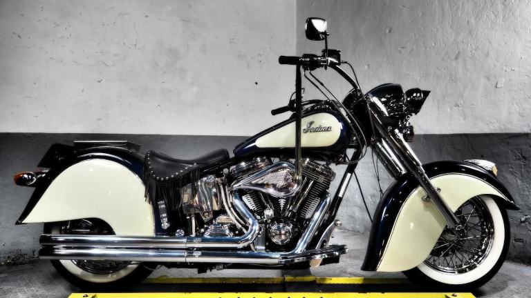 2000 Indian CHIEF very rare "Gilroy" bike S&S engine Vance & Hines exhaust 