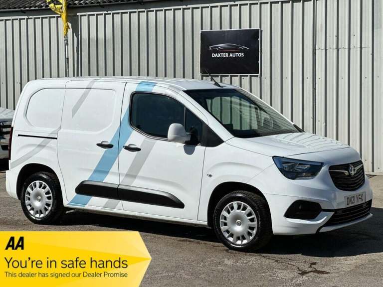 2021 Vauxhall Combo 1.5 Turbo D 2000 Sportive L1 H1 Euro 6 4dr PANEL VAN Diesel Manual