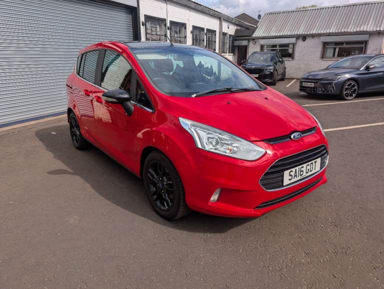 Ford B Max Zetec (2016) – 1.0T EcoBoost Zetec Red Edition