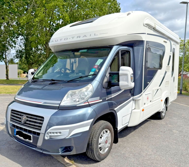 Auto Trail Tracker EKS 2013 63 Fiat Ducato Motorhome Low Miles 7K One Owner 2.3L FSH HAB