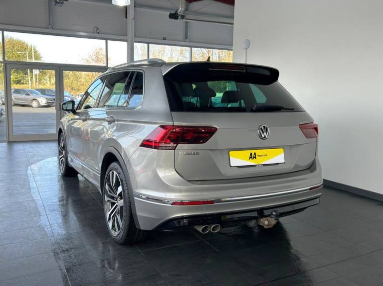 2018 Volkswagen Tiguan 2.0 TDI R-Line SUV 5dr Diesel Manual Euro 6 (s/s) (150 ps) ESTATE Diesel M...