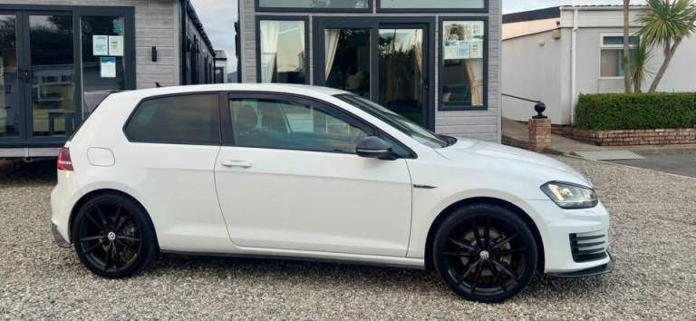 Volkswagen, GOLF, Hatchback, 2016, Manual, 1968 (cc), 3 doors