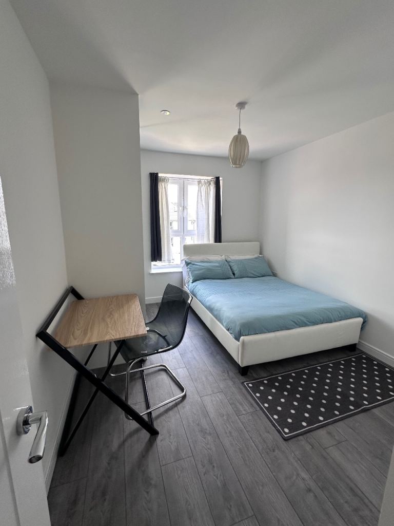 Ensuite double bedroom for rent 