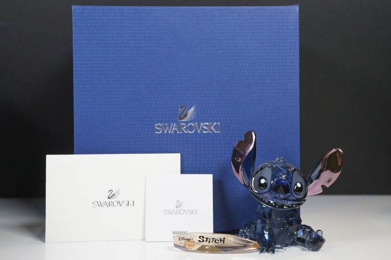 Very Rare Disney Swarovski Crystal. Stitch with Surf Board - Disney 2012 - Boxed