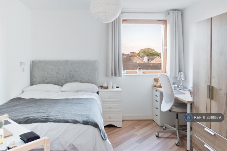 2 bedroom flat in Maidstone Road, Norwich, NR1 (2 bed) (#2818889)