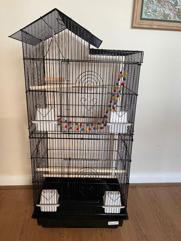 Lovely brand new bird cage