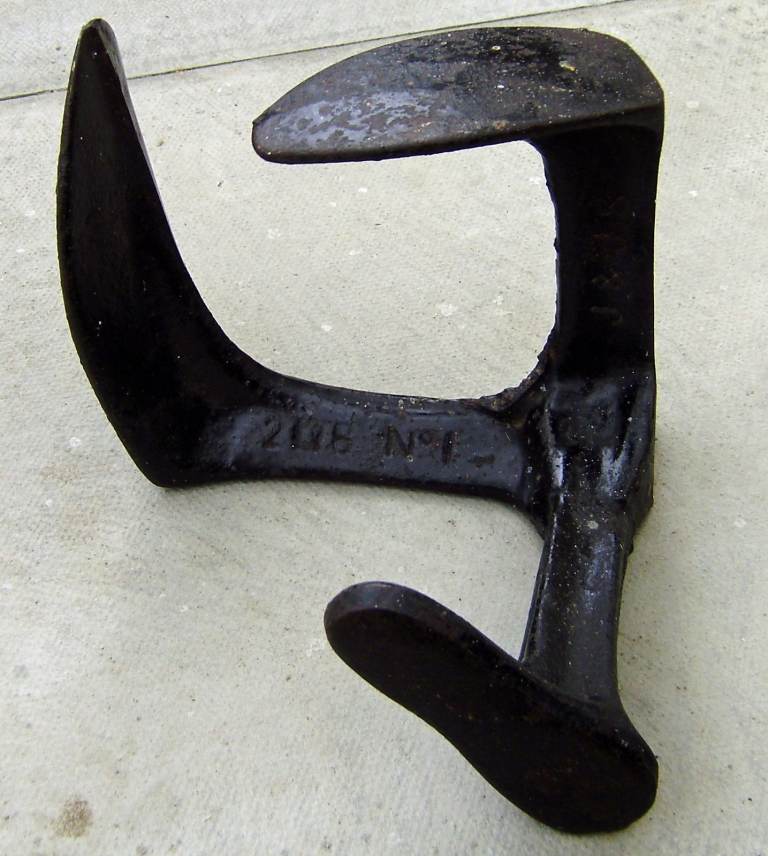 Vintage cast Iron 3 foot Cobblers Shoemakers last anvil repair stand by J&JS