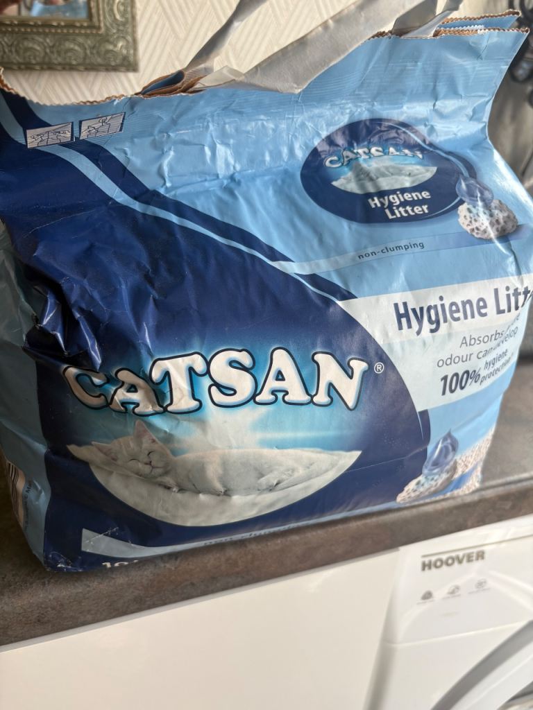 CATSAN litter