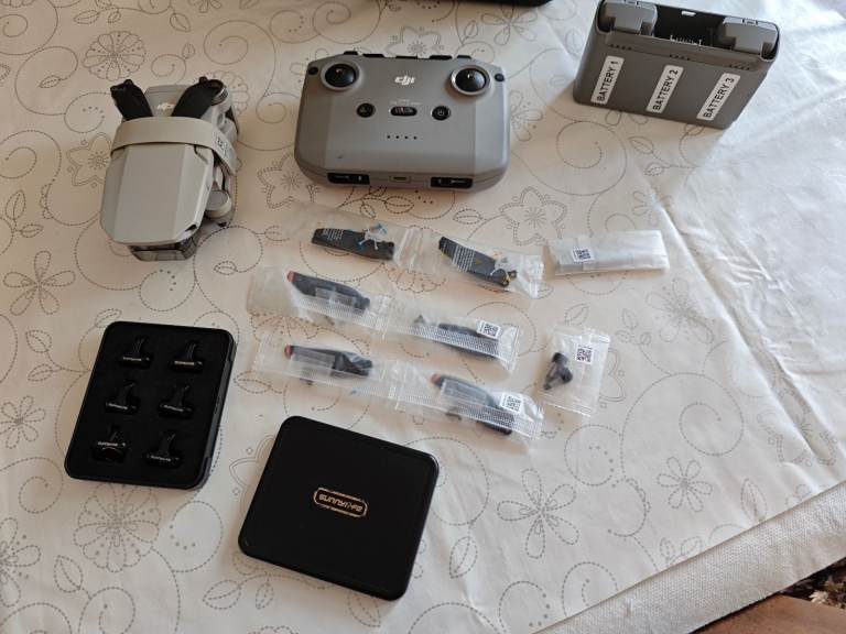 Dji mini 2 fly more combo