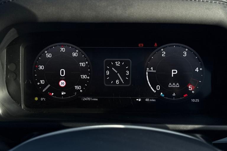 2024 Land Rover Defender 110 3.0 D300 X-Dynamic SE 5dr SUV DIESEL Automatic