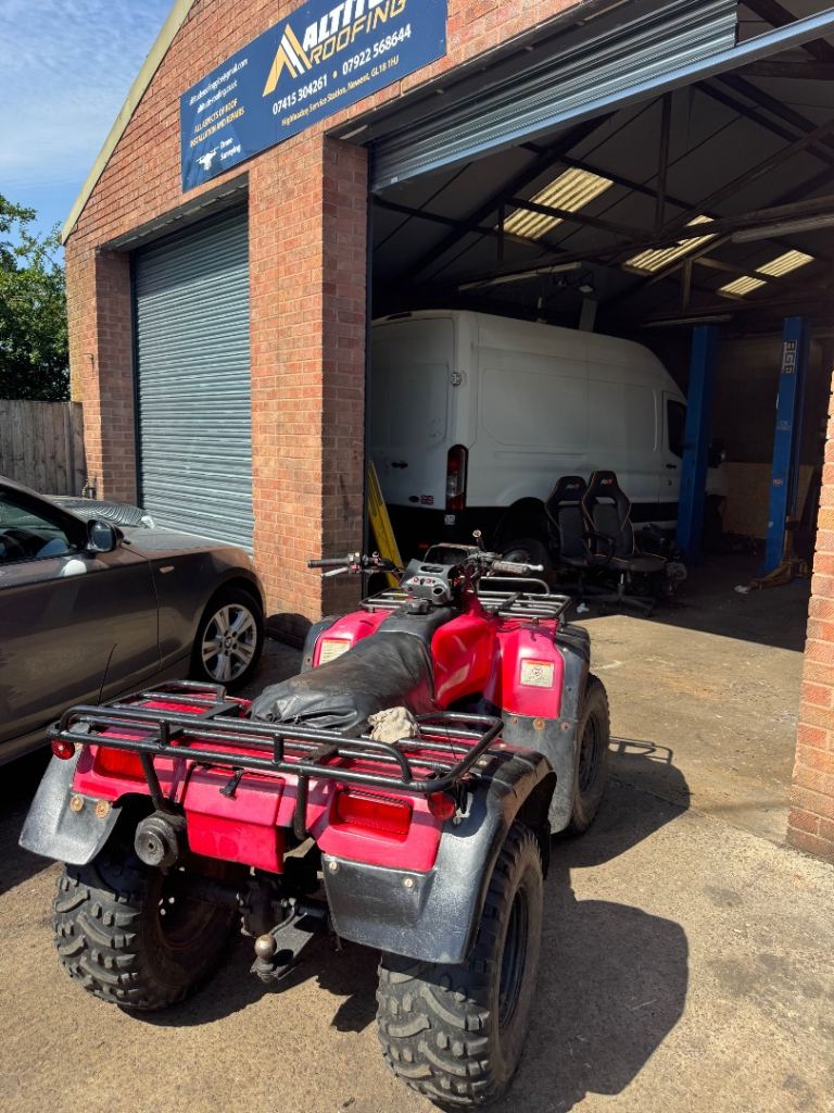 4x4 400cc foreman Honda quad 