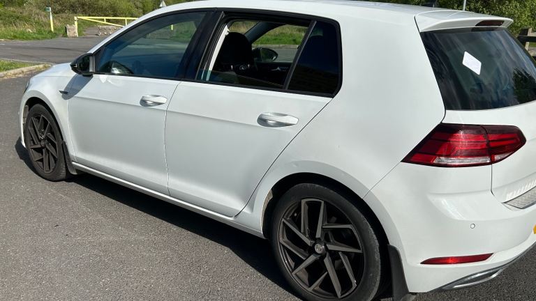 Volkswagen, GOLF, Hatchback, 2018, Semi-Auto, 1598 (cc), 5 doors