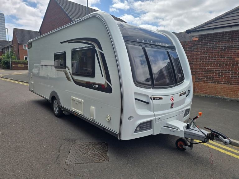 ✨FIXED BED Coachman VIP 560/4✨