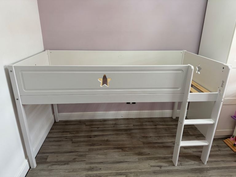 Mid sleeper single bed 