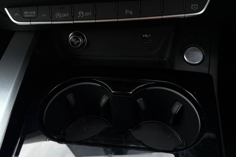 2020 Audi A4 2.0 TFSI 35 S line S Tronic Euro 6 (s/s) 4dr Saloon PETROL Automatic