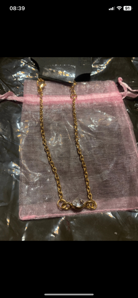 NEW GOLD PLATED BRACELET WITH CLEAR STONE