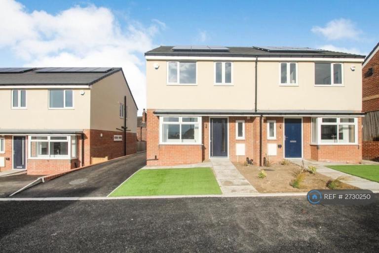 1 bedroom in Scott Chase, Leeds, LS12 (#2730250)