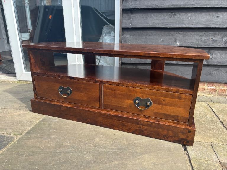 Laura Ashley Garrat TV Unit
