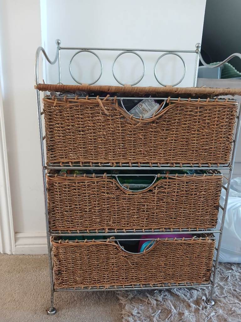 Metal Frame & Wicker Basket Storage Unit – 3 Tier