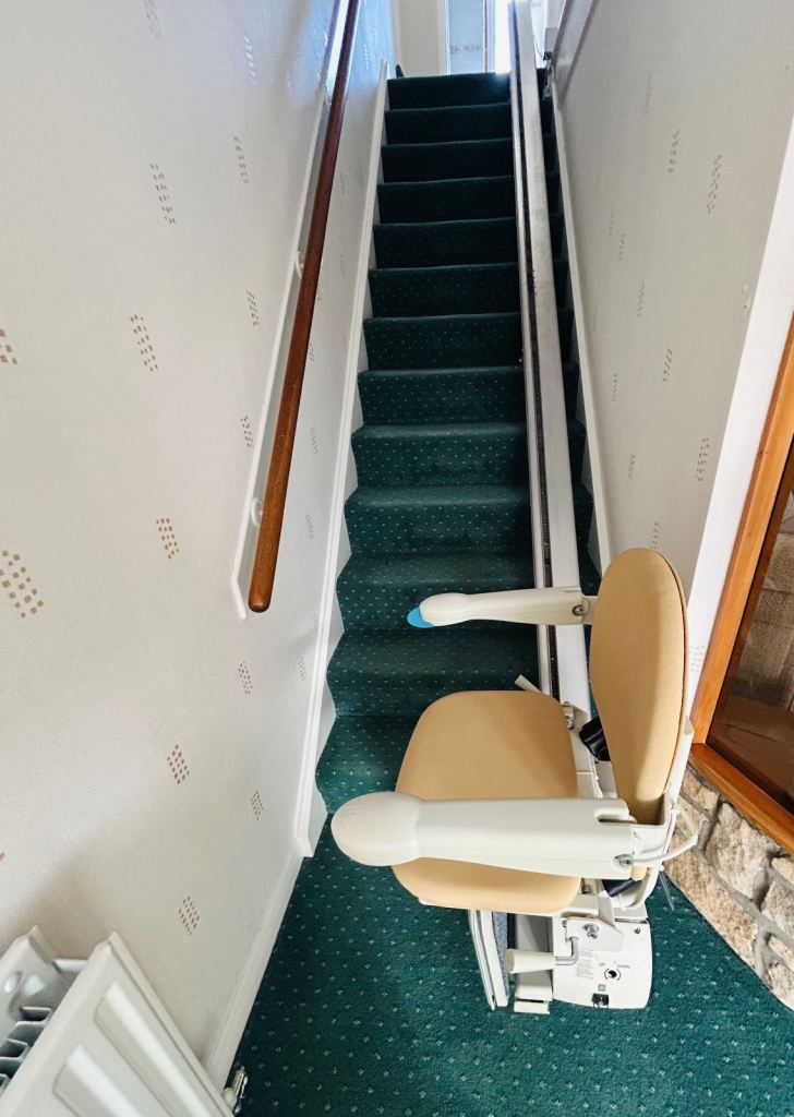  Handicare Straight Stairlift for 13 Steps