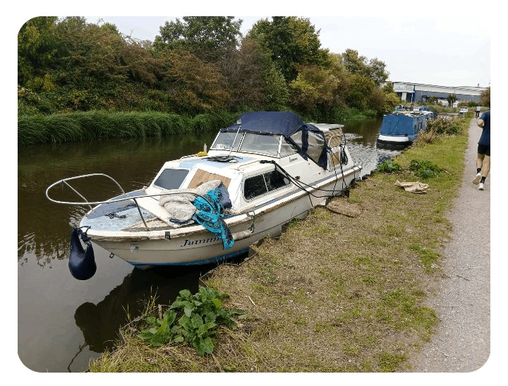 Cruiser, canal boat house boat, live aboard 