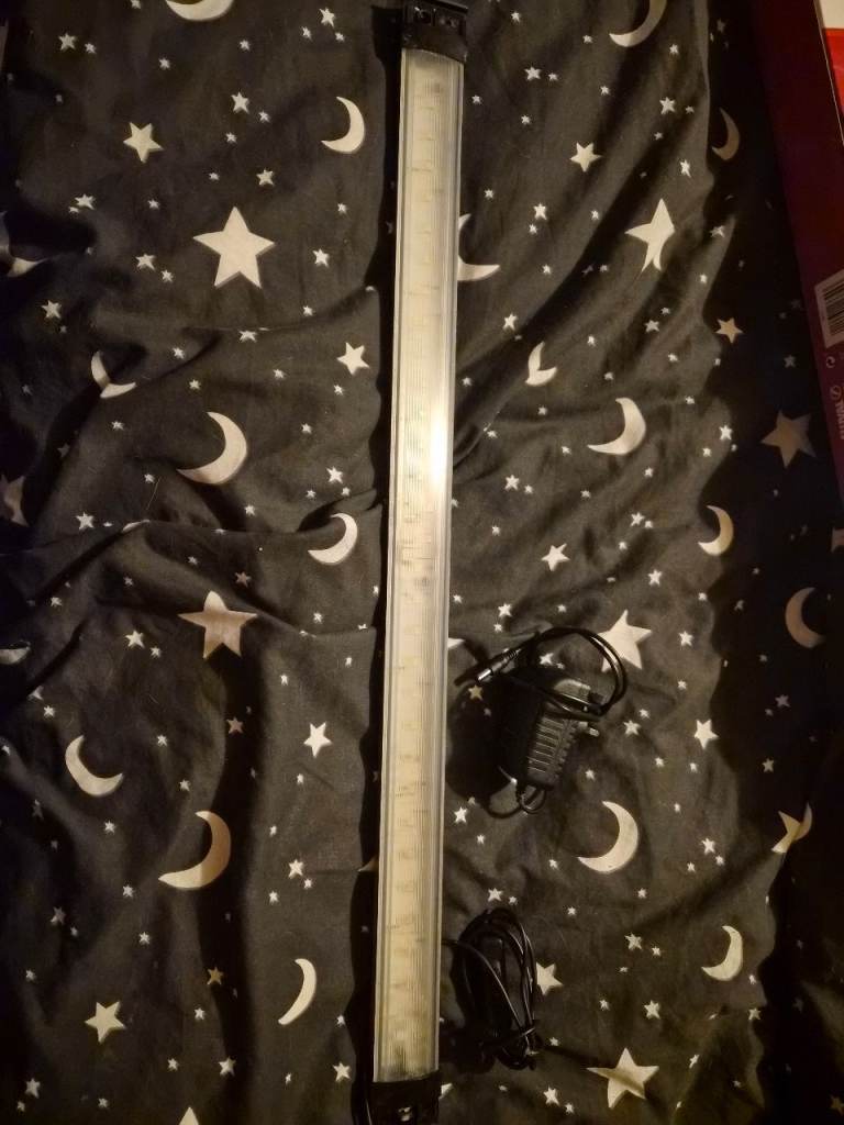 Fluval Roma 125 LED light unit. 