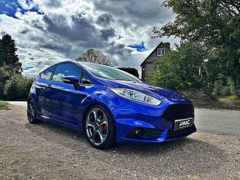 2016 Ford Fiesta 1.6 EcoBoost ST-2 3dr HATCHBACK Petrol Manual