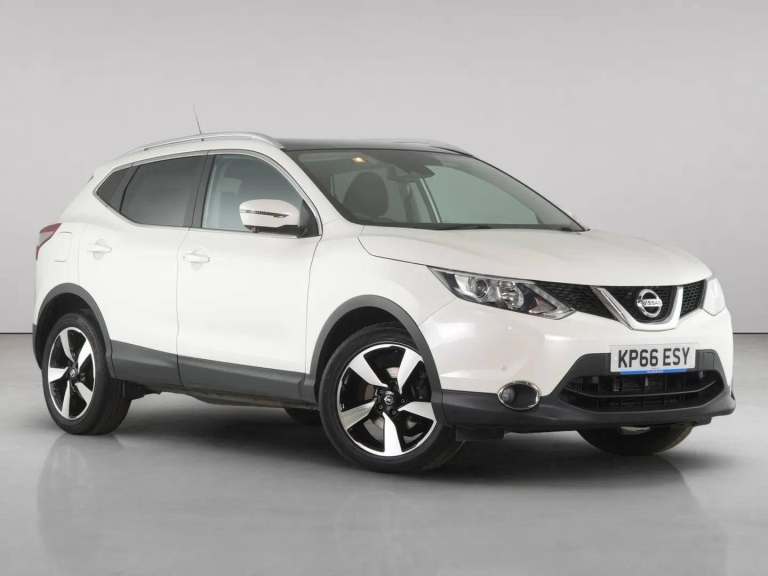 2016 Nissan Qashqai 1.6 dCi N-Connecta SUV 5dr Diesel XTRON 2WD Euro 6 (s/s) (130 ps) SUV Diesel ...