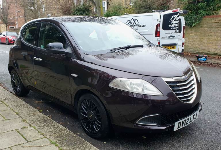 CHRYSLER YPSILON 0.9 TWIN AIR 2012 £1600!!! OPEN TO OFFERS
