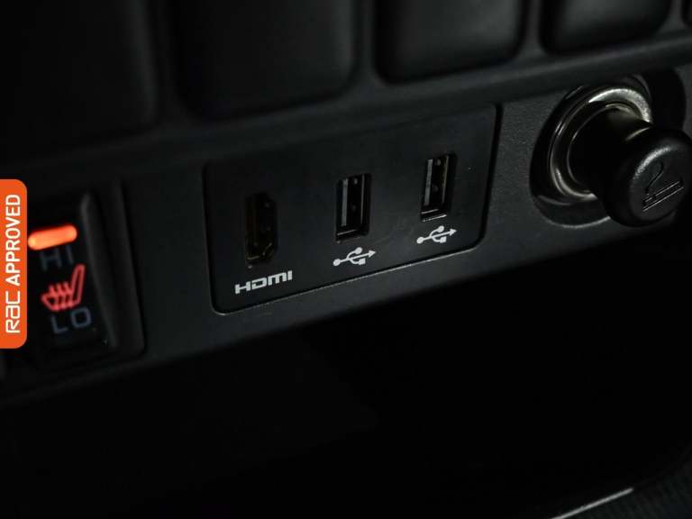 2019 Mitsubishi L200 2.2 DI-D DC Barbarian Pickup Double Cab 4dr Diesel Auto 4WD Euro 6 (s/s) (1 ...