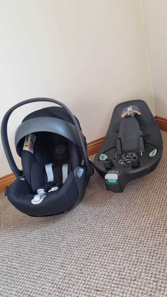 Cybex cloud z i-size carseat & isofx base