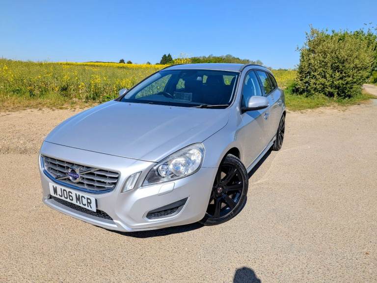 Volvo, V60, Estate, 2011, Semi-Auto, 2400 (cc), 5 doors
