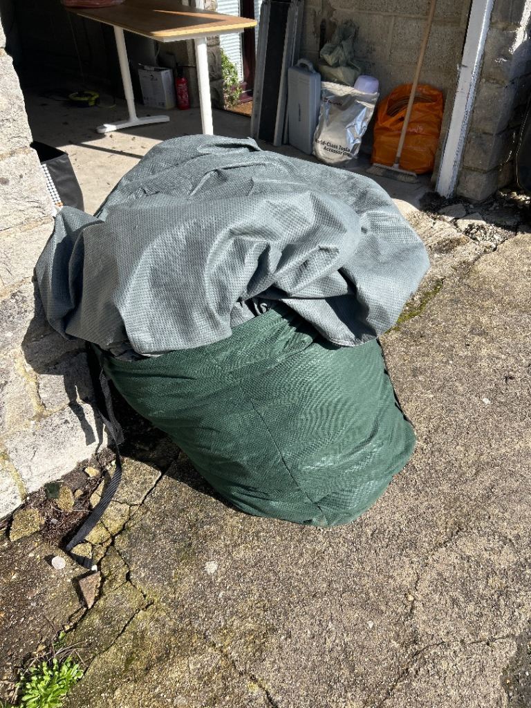 Cover for 7m van no longer used