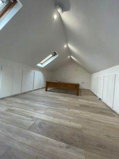 Double room (Maisonette style) with Plenty of Storage - All Bills Included - East Acton /Zone 2