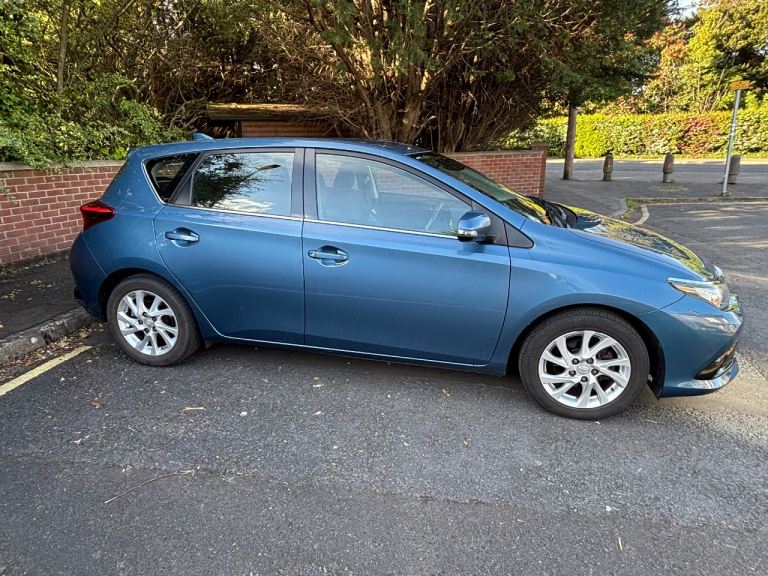 Toyota, AURIS, Hatchback, 2017, Manual, 1197 (cc), 5 doors