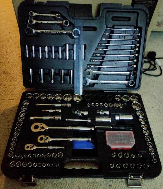 image for Halfords Advanced 150 Piece Socket & Spanner Set.