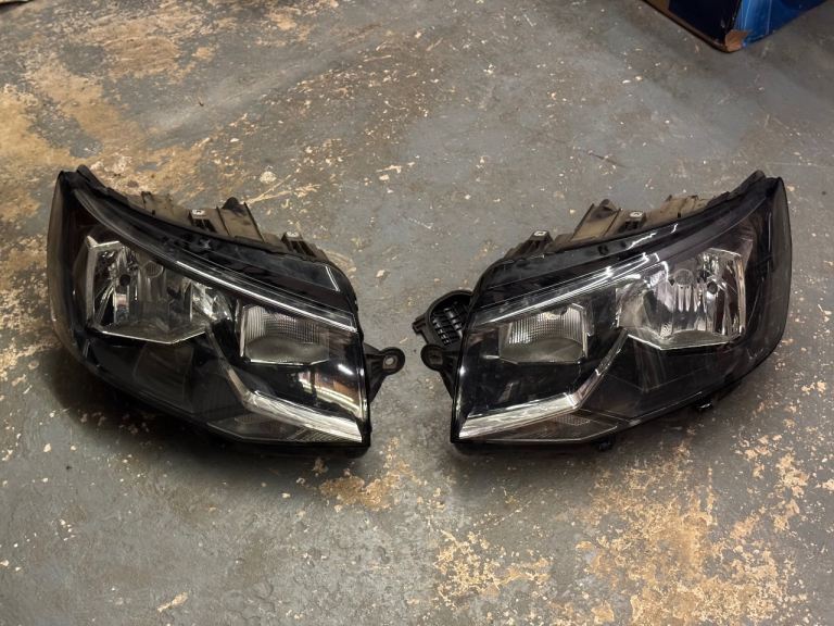 VV Transporter T6 H4 headlights 2016