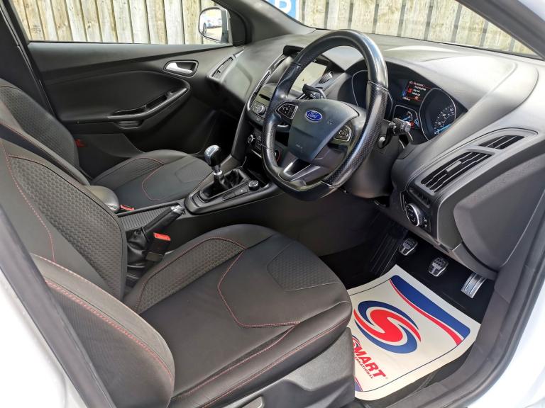 2017 Ford Focus 1.0 EcoBoost 125 ST-Line 5dr HATCHBACK Petrol Manual