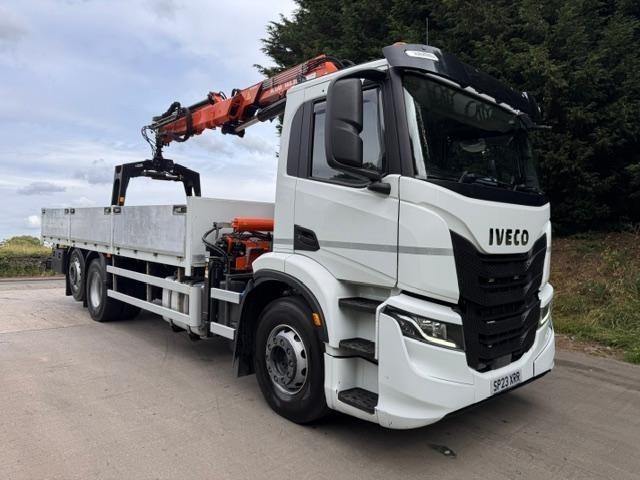 2023 Iveco S-WAY 360 E6 6x2 lift/steer 24ft drop side Atlas 165.2 crane & grab