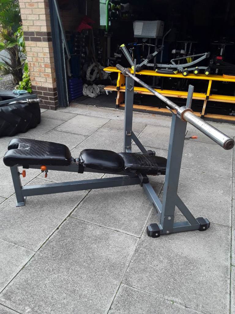 COMMERCIAL HEAVY DUTY MULTI USE GYM BENCH £90