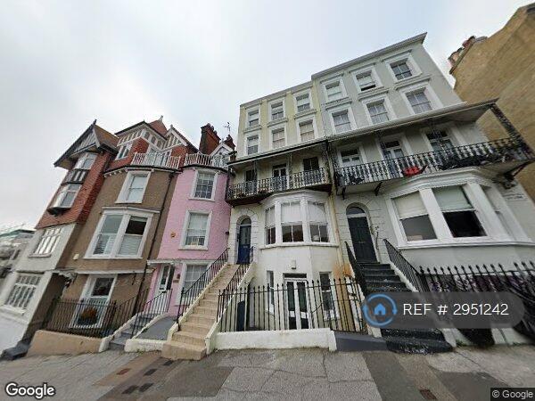 2 bedroom flat in Albion Hill, Ramsgate, CT11 (2 bed) (#2951242)
