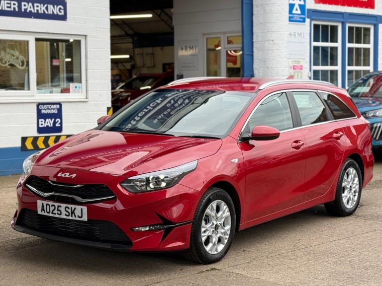 2025 Kia Ceed 1.5T GDi ISG 138 2 5dr, UNDER 600 MILES, APRIL 2032 KIA WARRANTY,  ESTATE Petrol Ma...