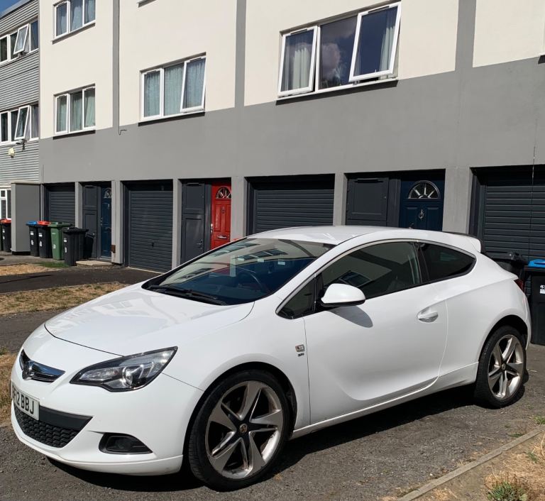 Vauxhall, ASTRA GTC, Hatchback, 2012, Manual, 1956 (cc), 3 doors