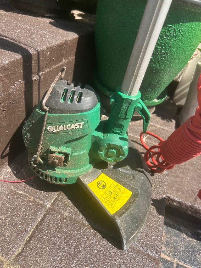 Qualcast 600W Electric Grass Trimmer - Good Condition
