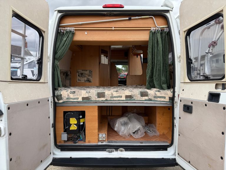 2003 Globecar Globescout Peugeot Boxer 2.8HDi Camper Van - Left Hand Drive LHD