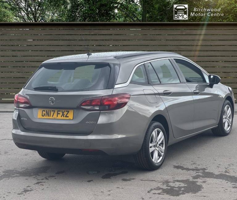 2017 Vauxhall Astra 1.0i Turbo ecoFLEX Design Sports Tourer 5dr Petrol Manual Euro 6 (s/s) (105 E...