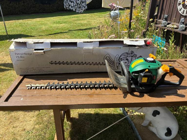 Patrol Petrol Hedge Trimmer – Good Condition