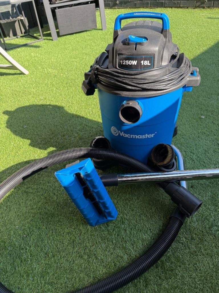 Vacmaster VDC1218PF Wet and Dry Vacuum 1250W 18L