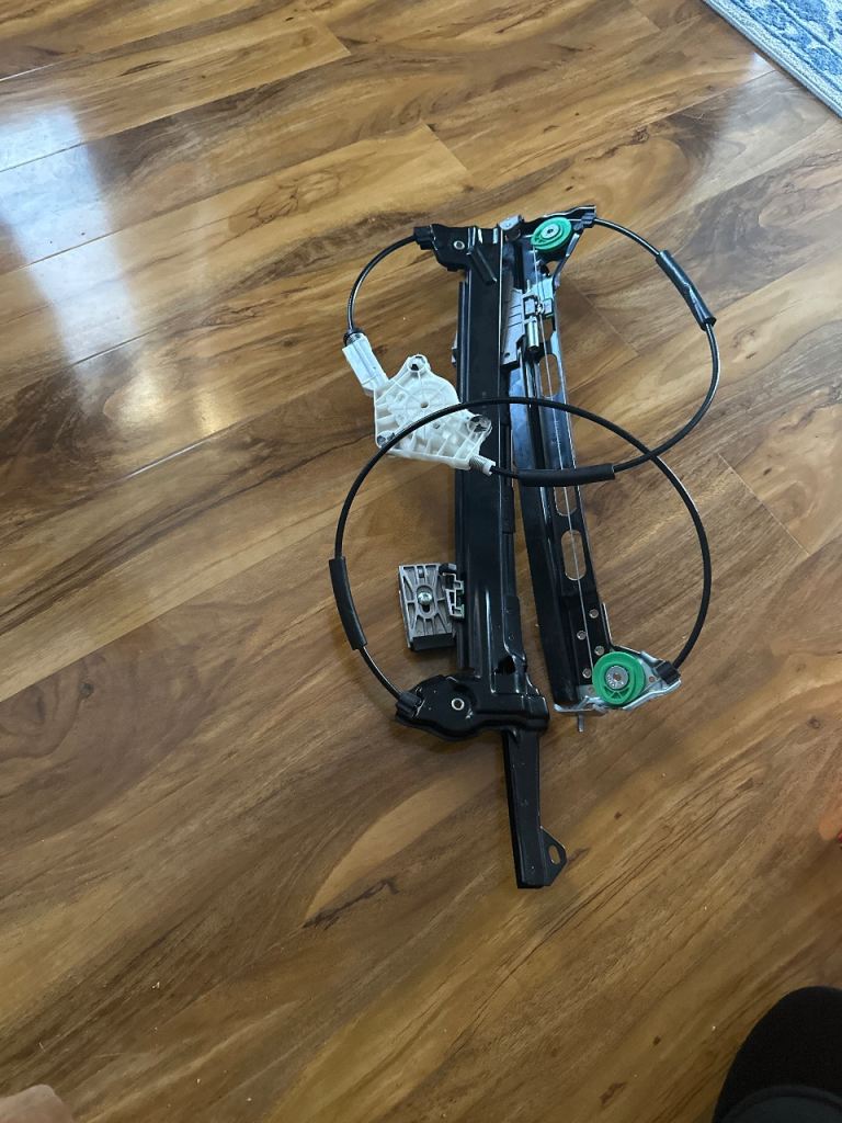 Audi A4 convertible window regulator mech